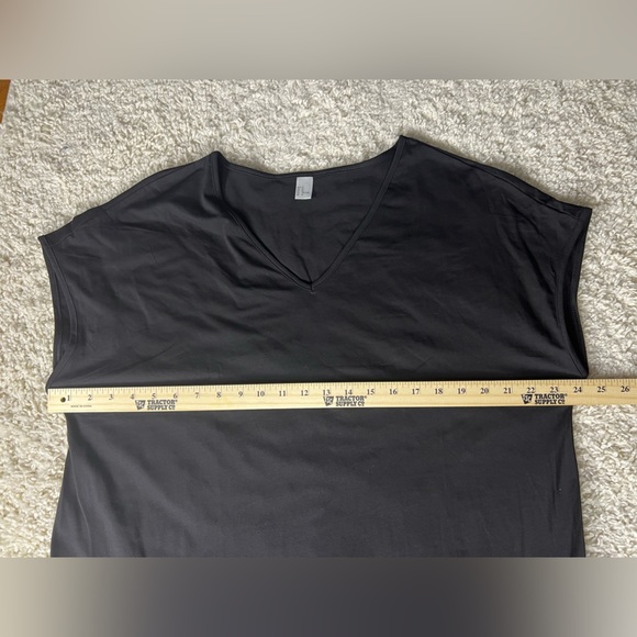 Women’s XL Black V-Neck Dress - Picture 3 of 5
